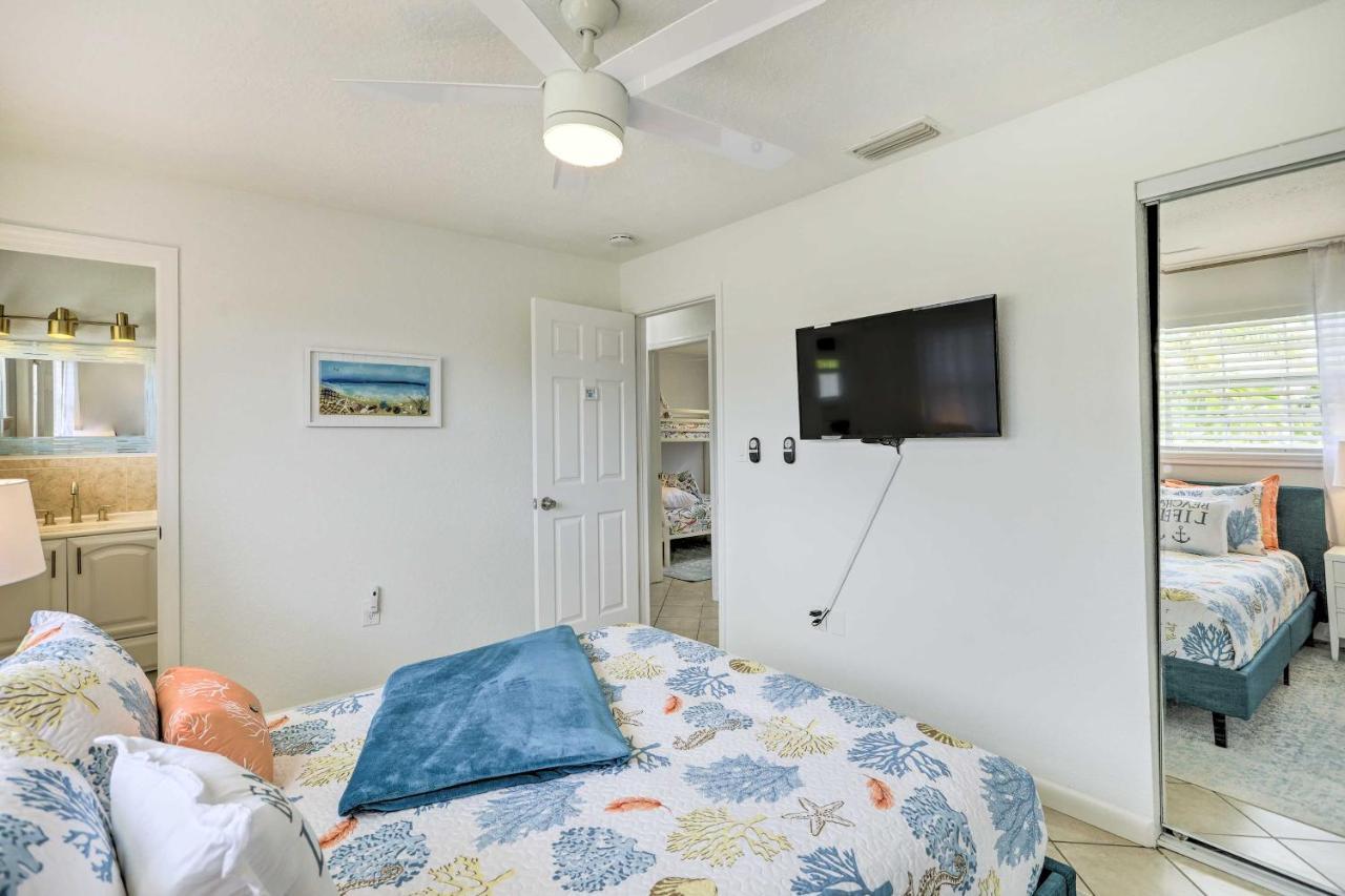 Merritt Island Home Fire Pit And Canal Access! Exterior foto